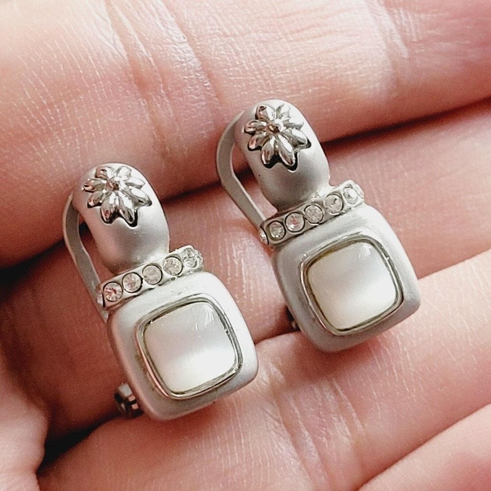 Satin Silver Tone Moonglow Cats Eye Earrings Pierced Hinged Back Rhinestones 1"